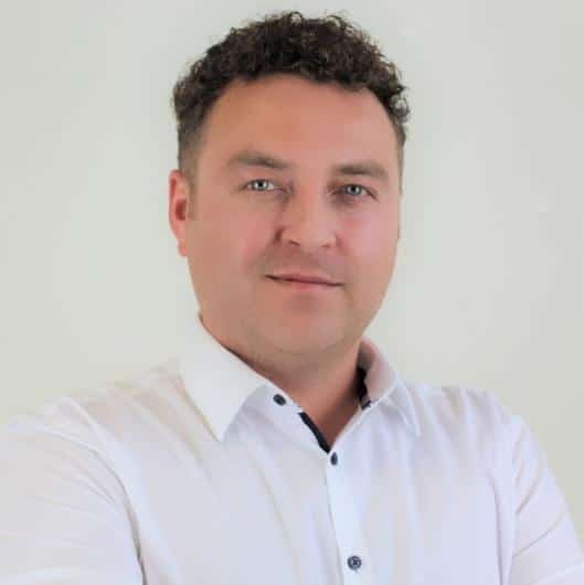 Lek. Maciej Szuszkiewicz