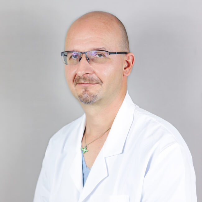Lek. med. Piotr Ostrowski
